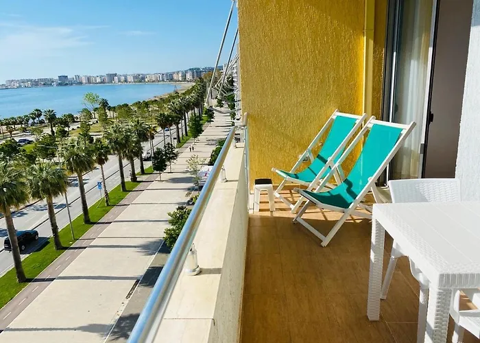 Modern In Lungomare, Wlora