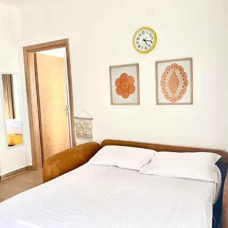 Modern In Lungomare, Apartament *