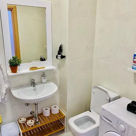 Apartament Modern In Lungomare,