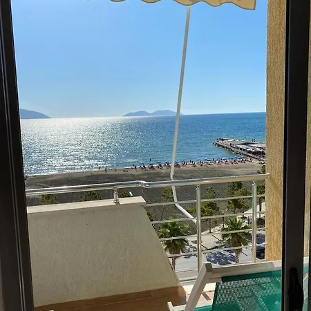 Apartament Modern In Lungomare,