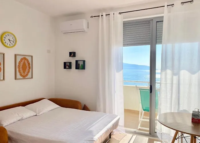 Modern In Lungomare, Appartement