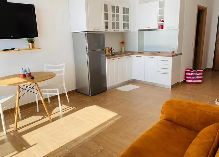 Appartement Modern In Lungomare, *