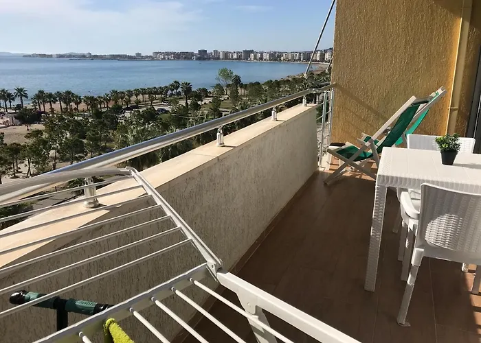 Modern In Lungomare, * Vlorë